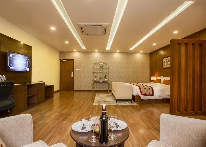Yatri Suites And Spa Hotel 4*