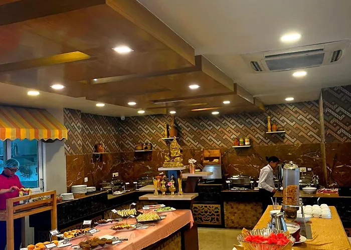 Hotel Yatri Suites And Spa