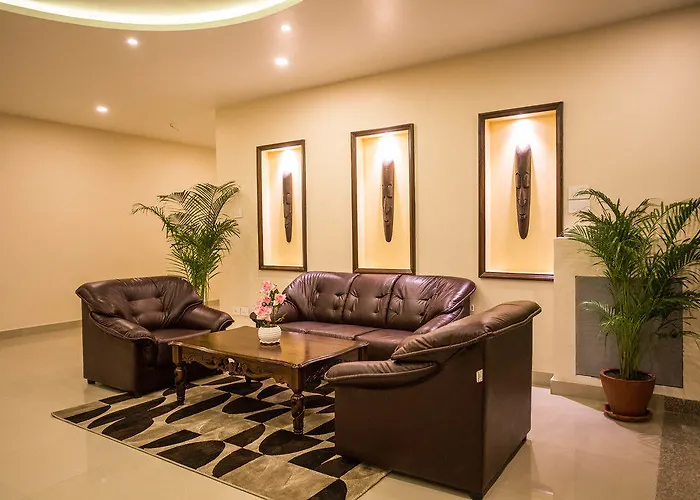 Hotel Yatri Suites And Spa 4*