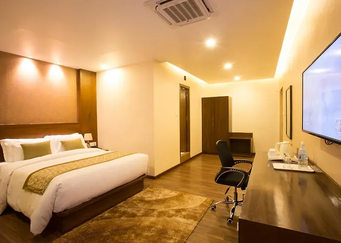 Hotel Yatri Suites And Spa