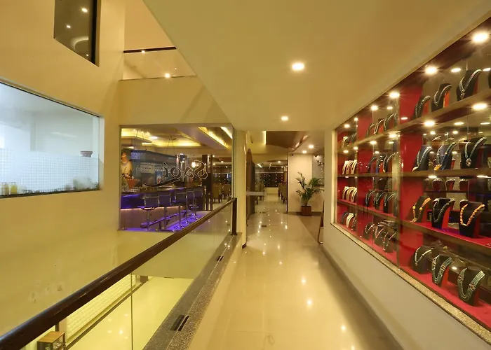 Yatri Suites And Spa 4*