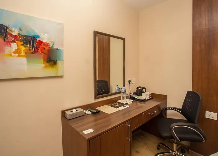 Yatri Suites And Spa Hotel 4*