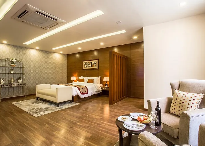 Yatri Suites And Spa Hotel 4*