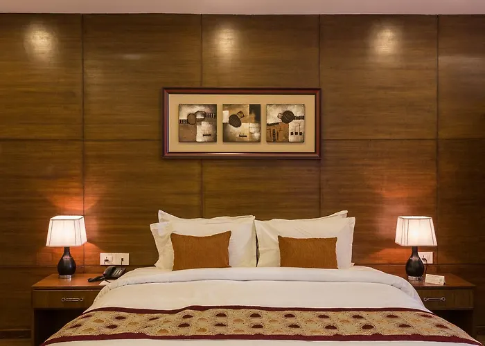 Hotel Yatri Suites And Spa 4*